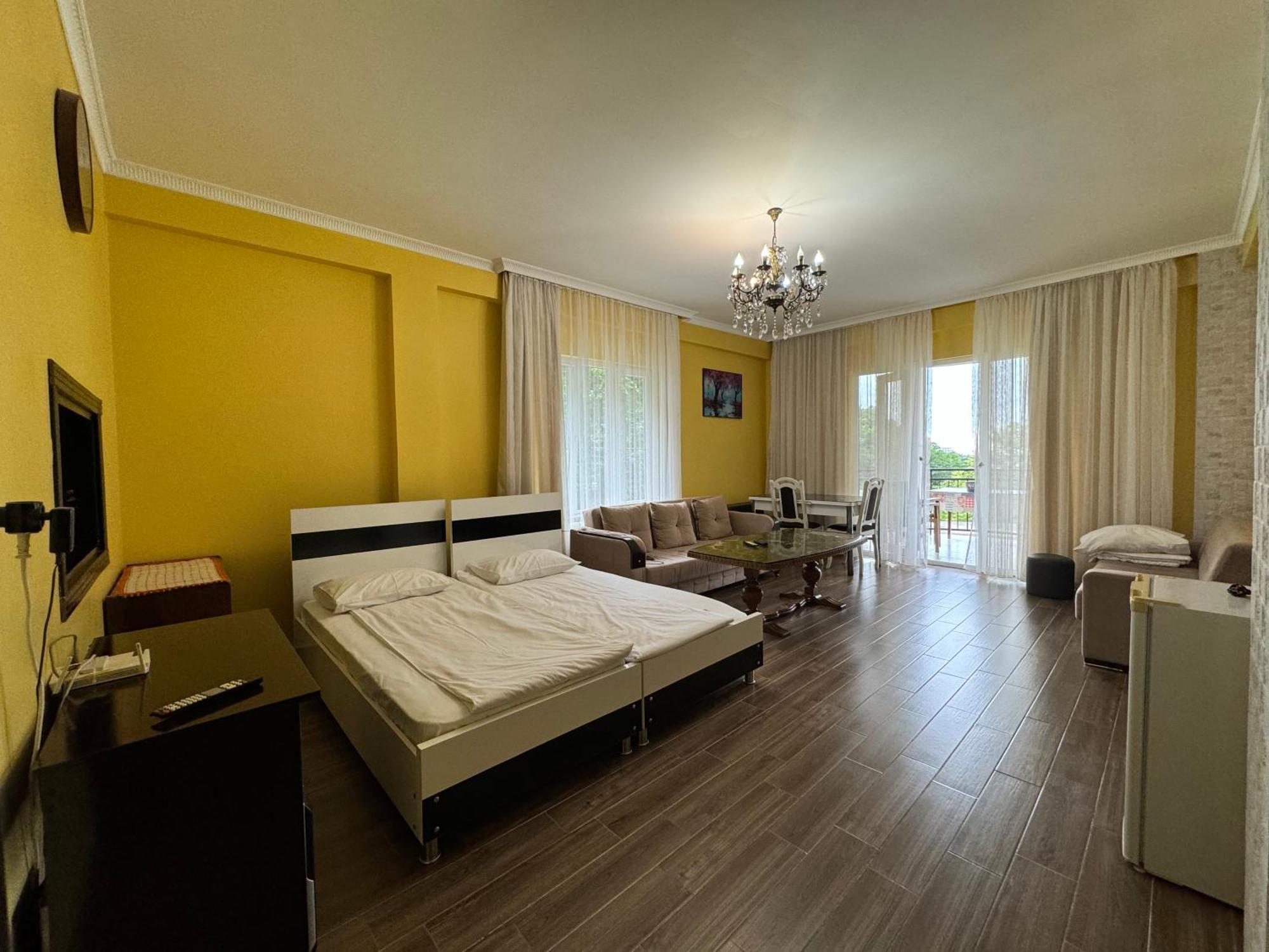 Villa Royal House Kvariati Esterno foto